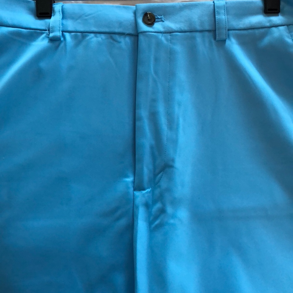 Izod PerformX Golf Short 34 - EUC!